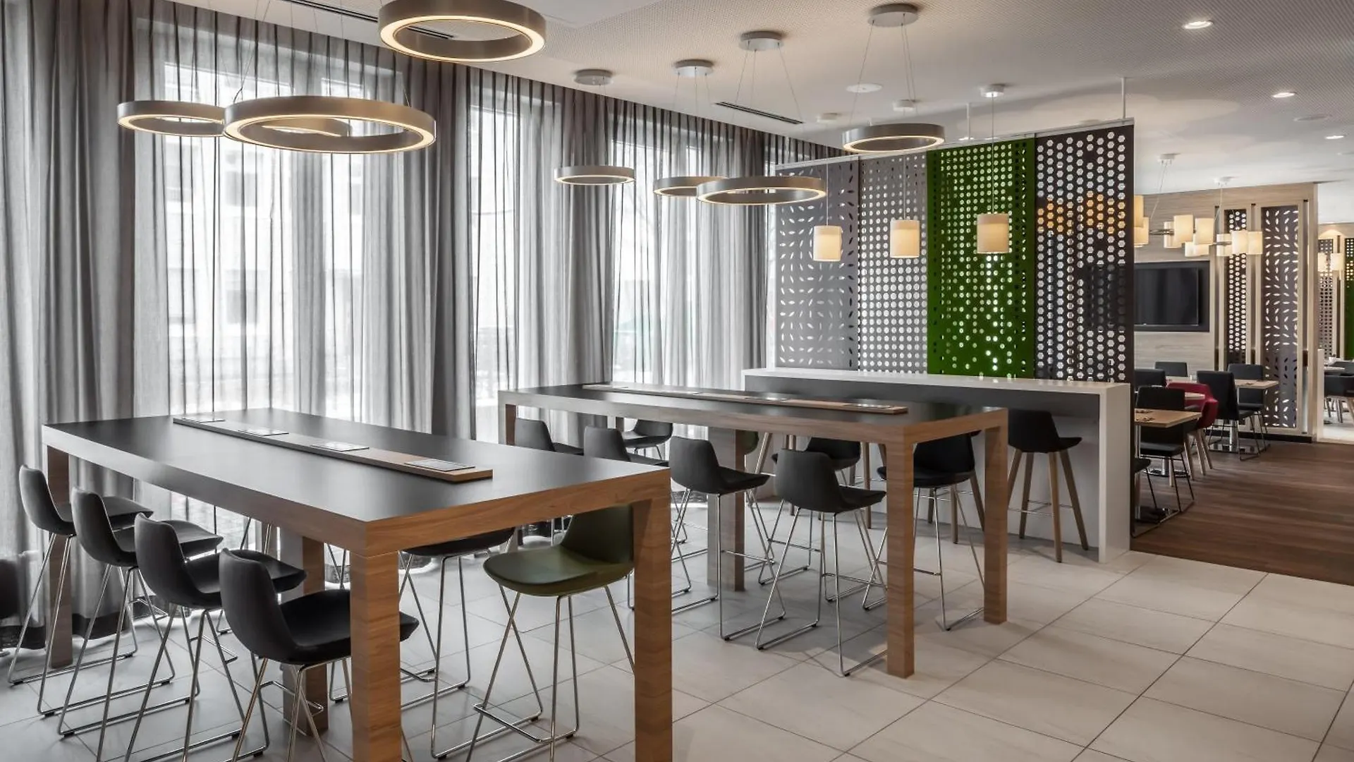 Holiday Inn Express Munich - City East By Ihg 3*,