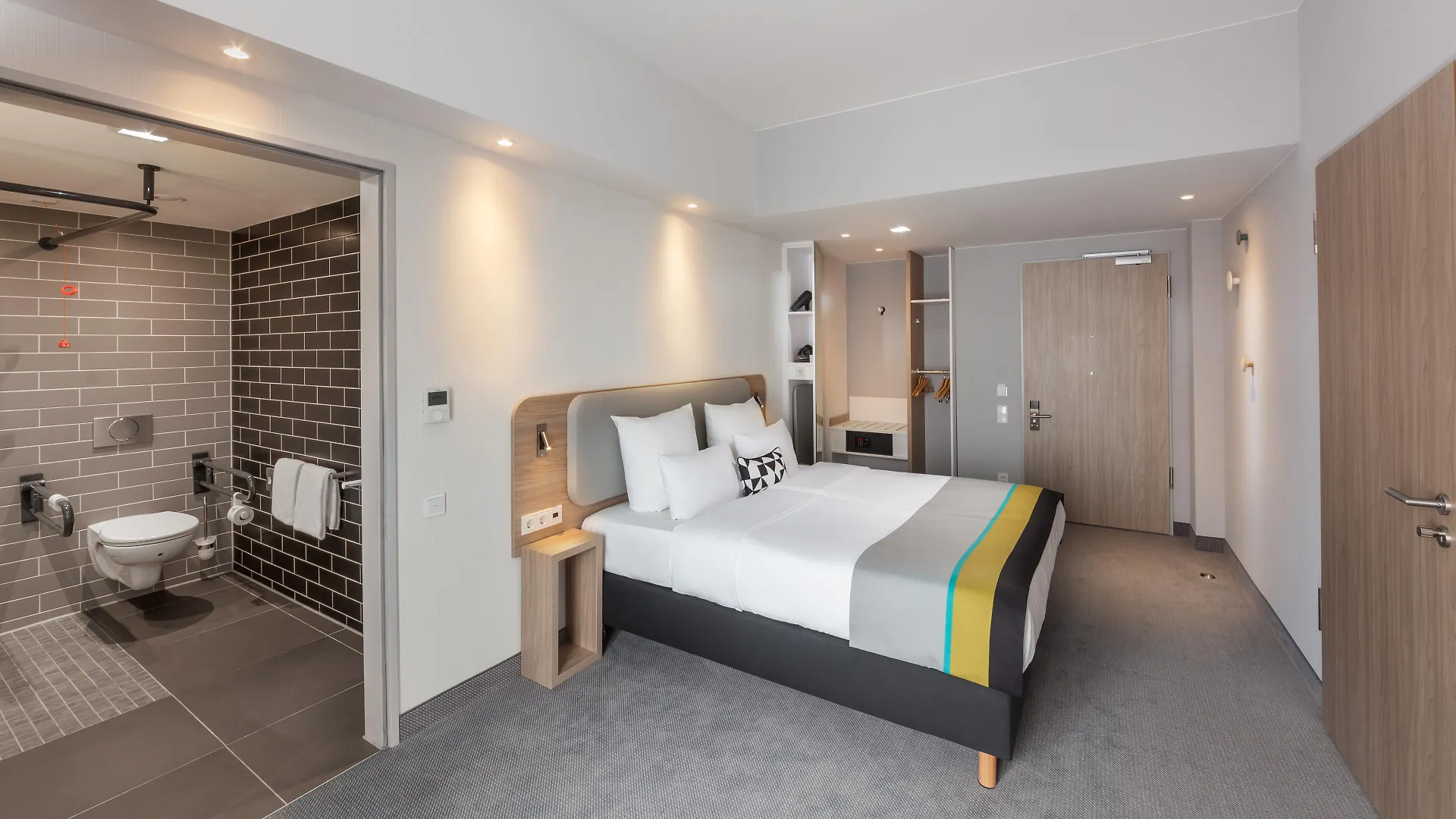 Holiday Inn Express Munich - City East By Ihg 3*,  Германия