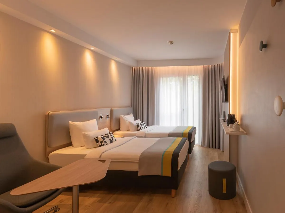 *** Отель Holiday Inn Express Munich - City East By Ihg Германия