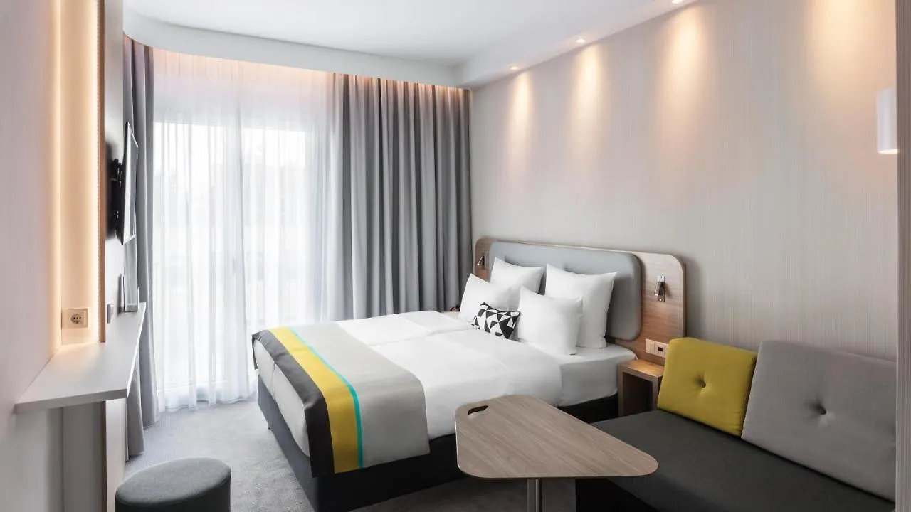 Hotel Holiday Inn Express : München City - Ost